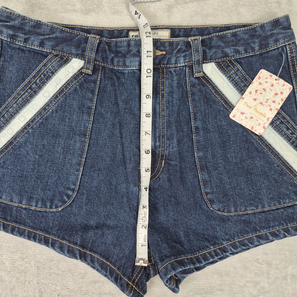 NWT Free People 30 (32) Eyelet Lace Trim High Rise Denim Shorts Dark Wash 2 1/2" - Picture 4 of 11